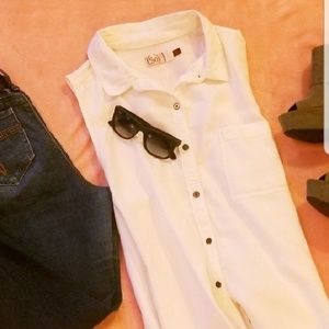 Button Down Sleeveless Top